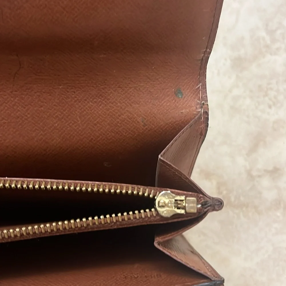 Louis Vuitton monogram authentic long wallet - Picture 5 of 9